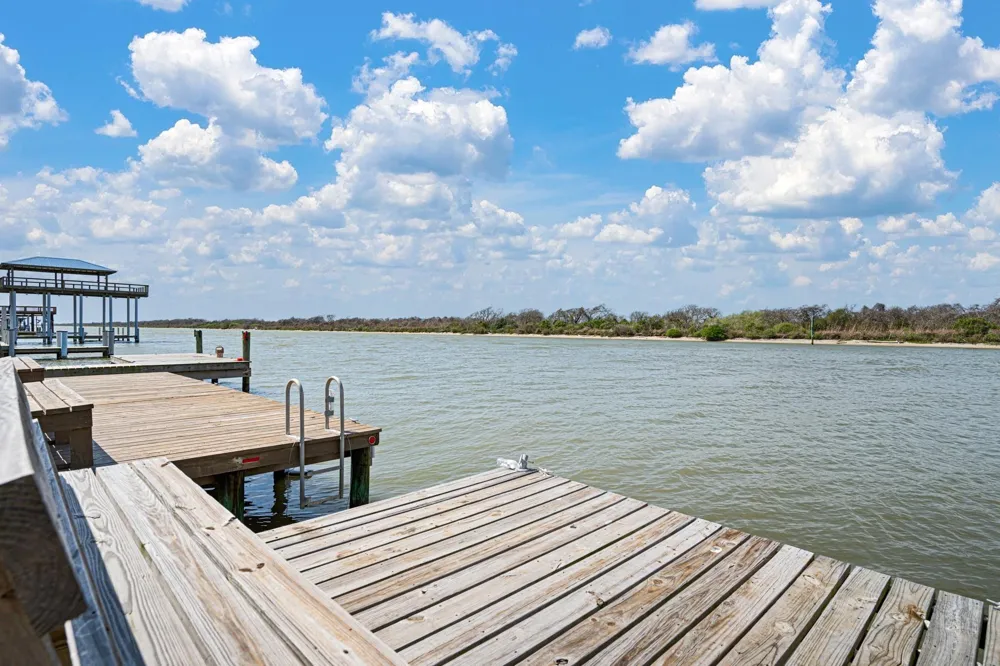 2786 Fm-2031 Matagorda, TX 77414