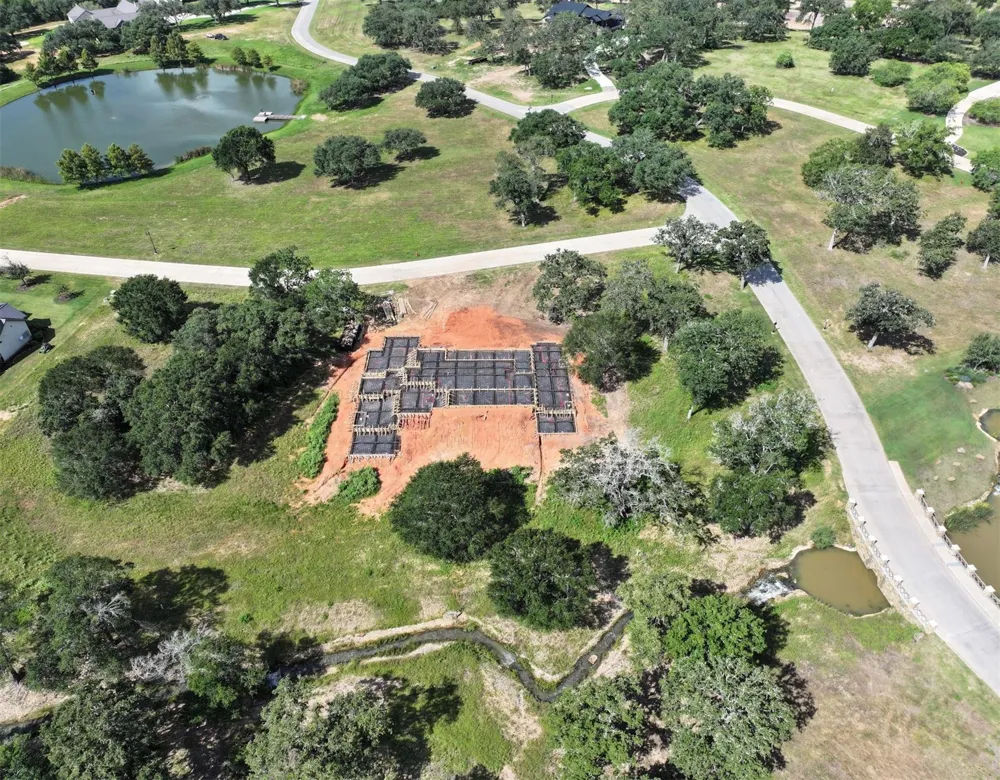 101 Red Stag Lane Columbus, TX 78934