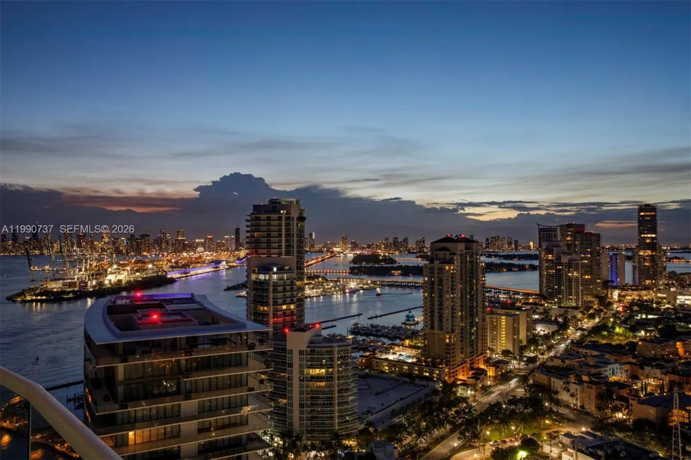 300 S Pointe Dr #3405 Miami Beach, FL 33139