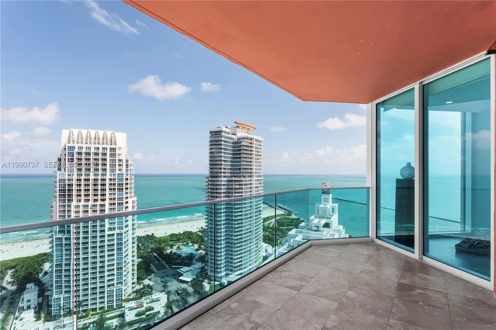 300 S Pointe Dr #3405 Miami Beach, FL 33139