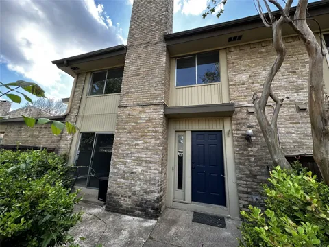 2648 Custer Parkway #B