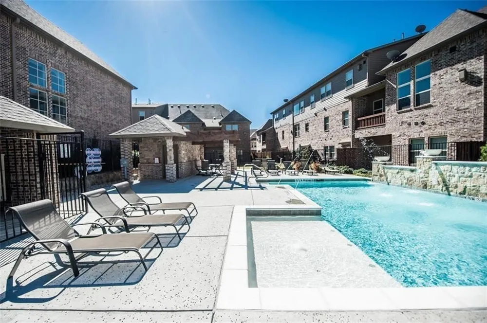 555 Waterloo Drive Lewisville, TX 75067