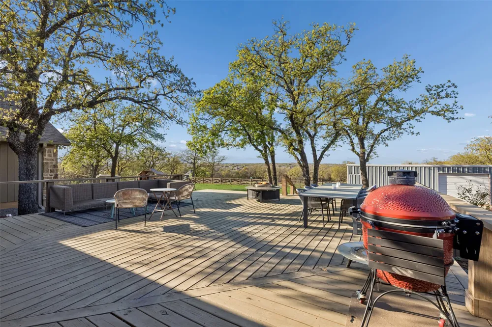 100 Swisher Road Shady Shores, TX 76208