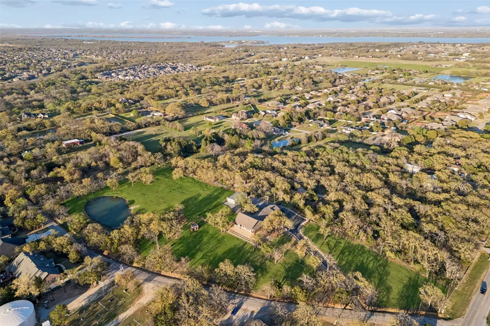 100 Swisher Road Shady Shores, TX 76208