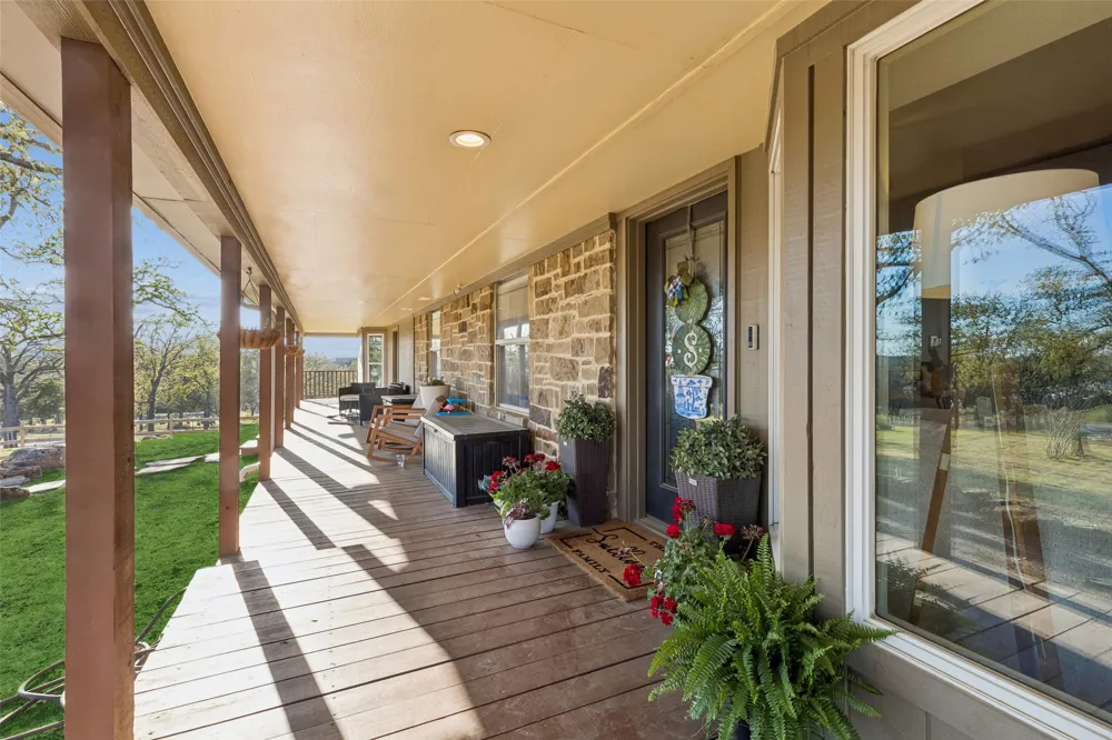 100 Swisher Road Shady Shores, TX 76208