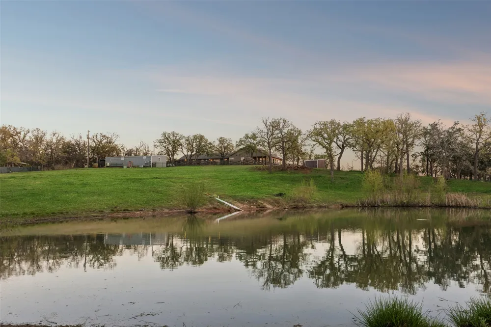 100 Swisher Road Shady Shores, TX 76208