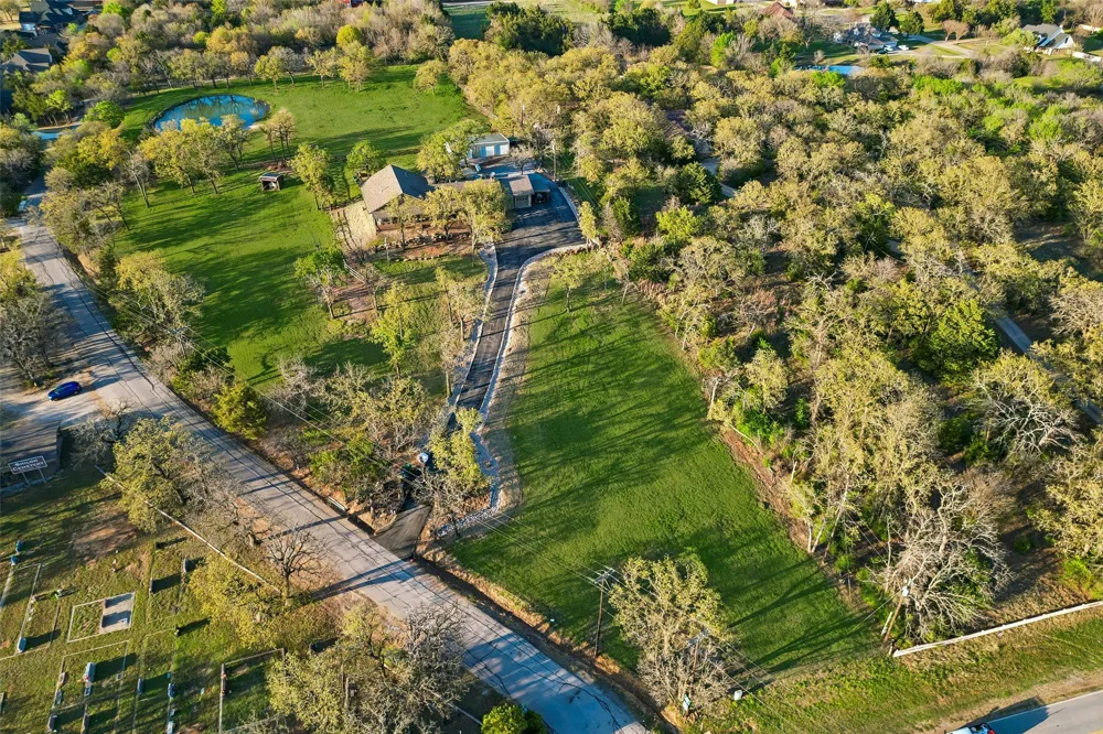 100 Swisher Road Shady Shores, TX 76208