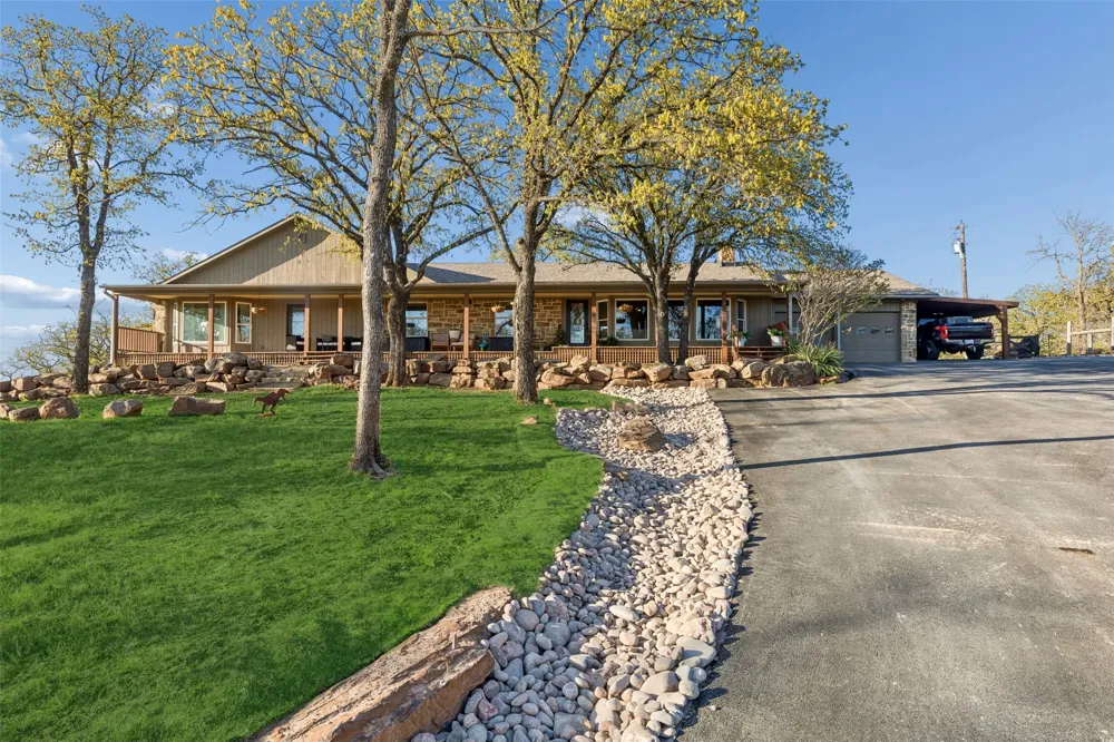 100 Swisher Road Shady Shores, TX 76208