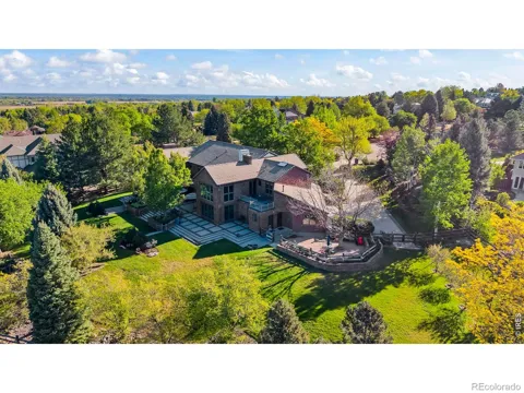 8414 Firethorn Court