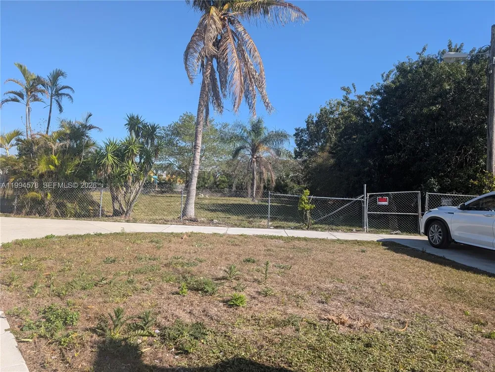 14490 SW 264th St Homestead, FL 33032