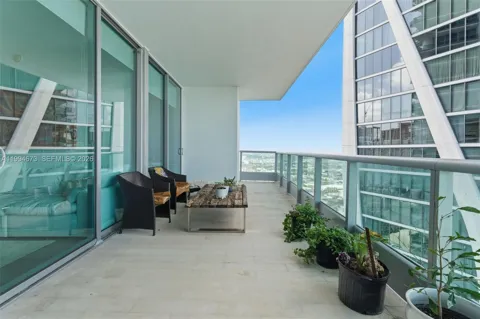 900 Biscayne Blvd #4308