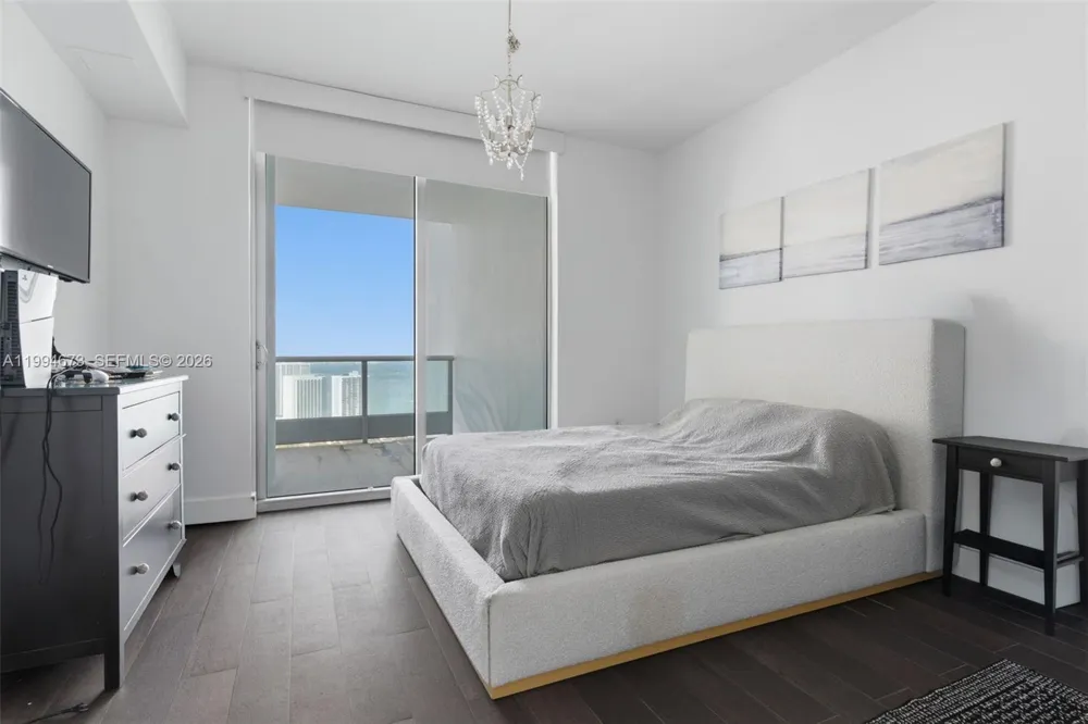 900 Biscayne Blvd #4308 Miami, FL 33132