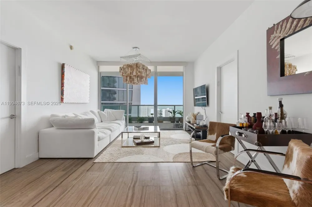 900 Biscayne Blvd #4308 Miami, FL 33132
