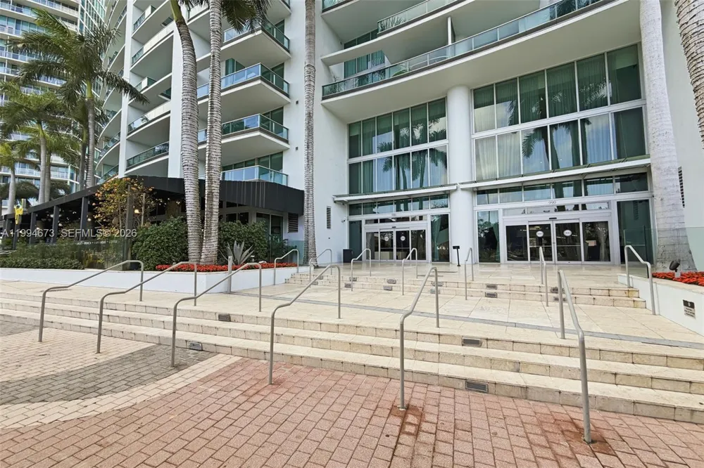900 Biscayne Blvd #4308 Miami, FL 33132