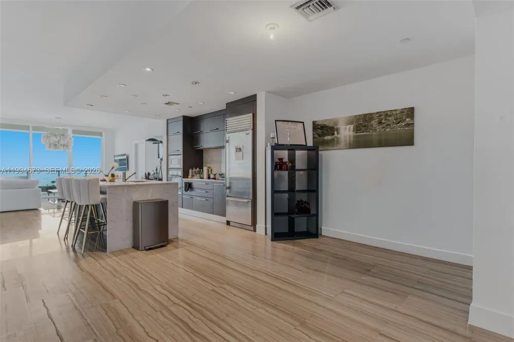 900 Biscayne Blvd #4308 Miami, FL 33132