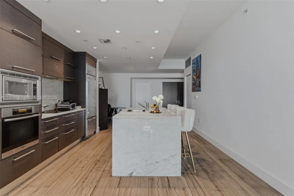 900 Biscayne Blvd #4308 Miami, FL 33132