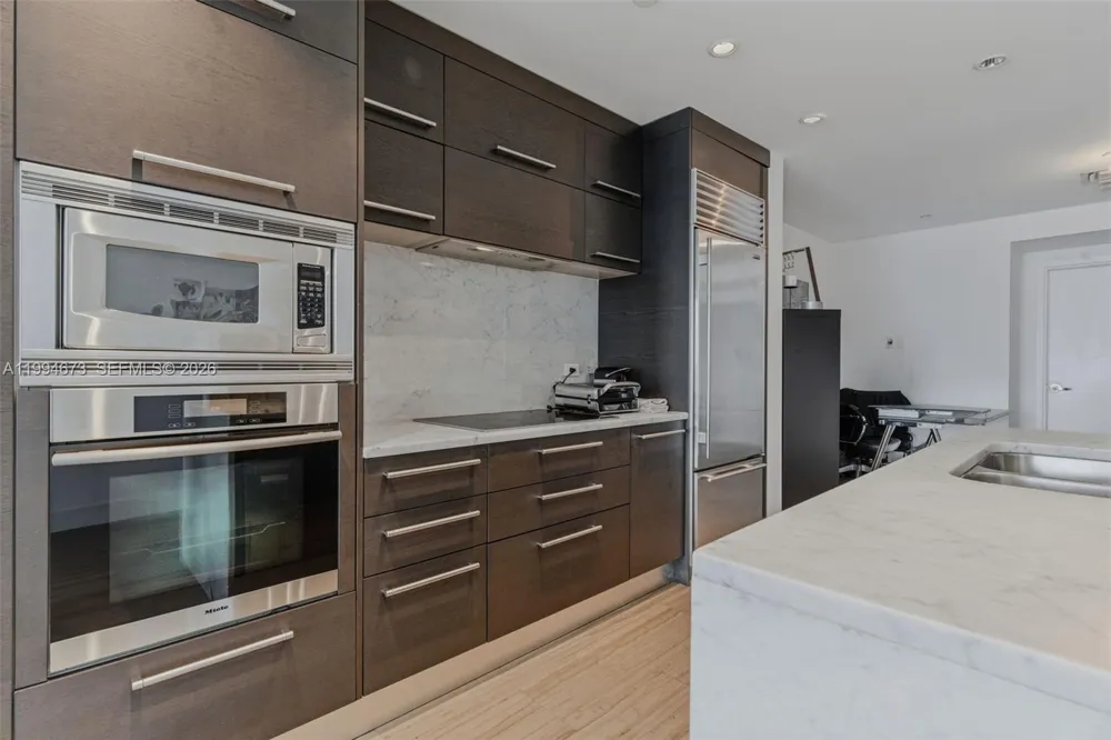 900 Biscayne Blvd #4308 Miami, FL 33132
