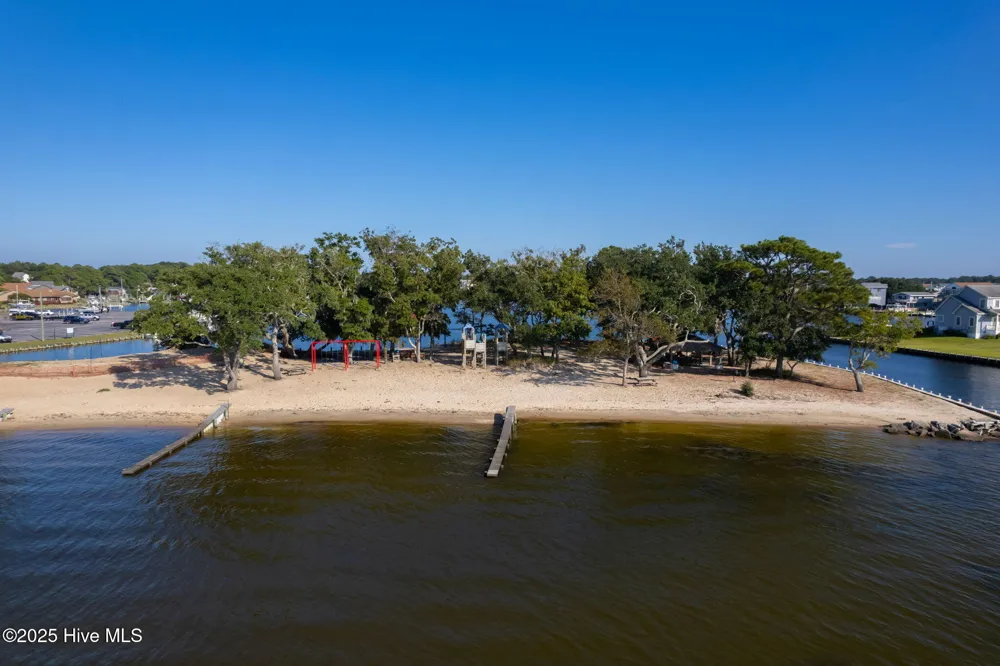 106 William Tryon Court Kill Devil Hills, NC 27948