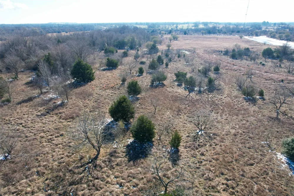 2 Prairie Groove Road Bremond, TX 76629