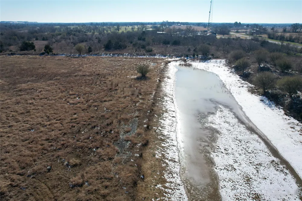 2 Prairie Groove Road Bremond, TX 76629
