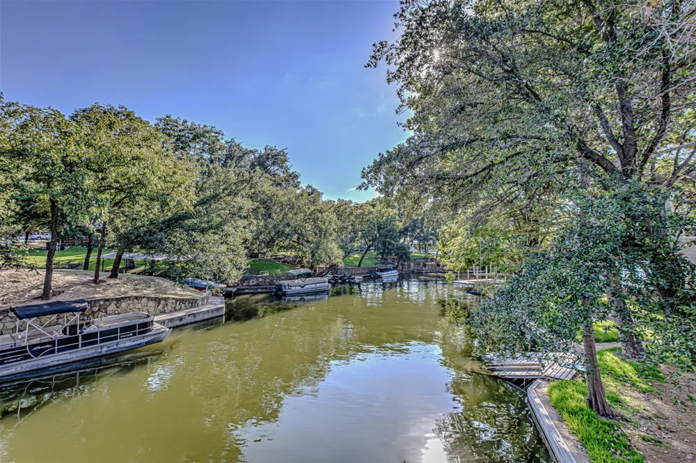 1336 S Lakeside Drive Burnet, TX 78611