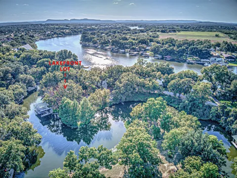 1336 S Lakeside Drive