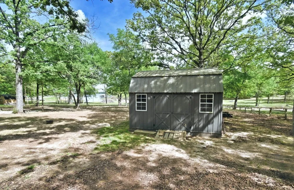 120 County Road 1787 Yantis, TX 75497