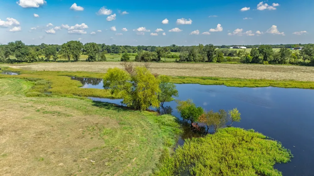 31 Texas Highway 19 S Brashear, TX 75420