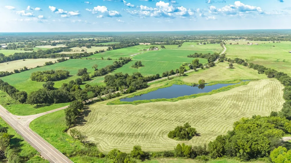 31 Texas Highway 19 S Brashear, TX 75420