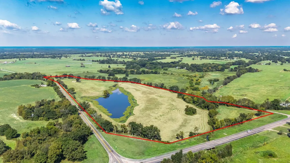 31 Texas Highway 19 S Brashear, TX 75420