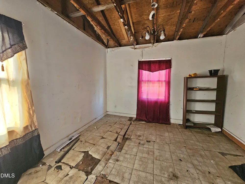 1729 Swamp Road Engelhard, NC 27824