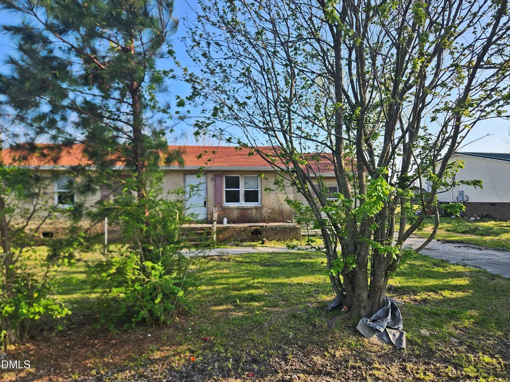 1729 Swamp Road Engelhard, NC 27824
