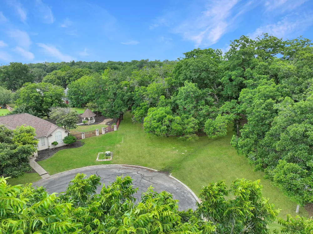 127 Milagros Seguin, TX 78155