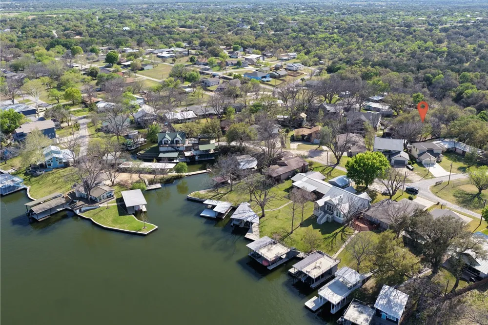 611 Thurman Circle Kingsland, TX 78639