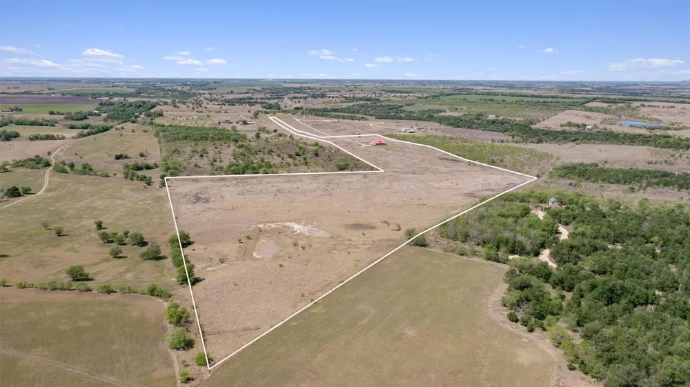 1167 County Road 427 Thrall, TX 76578