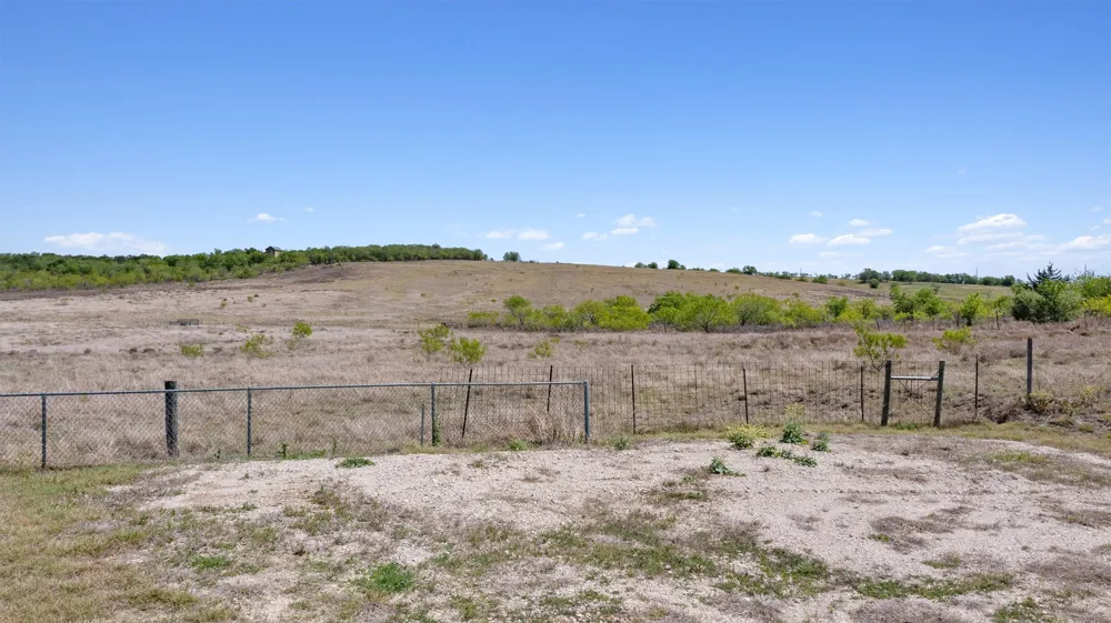 1167 County Road 427 Thrall, TX 76578