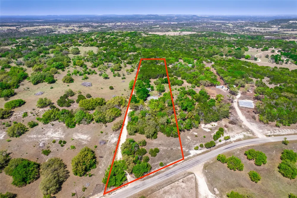 21500 Firefly Road Florence, TX 76527