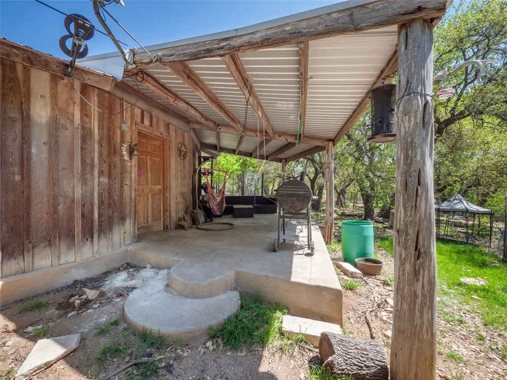 21500 Firefly Road Florence, TX 76527