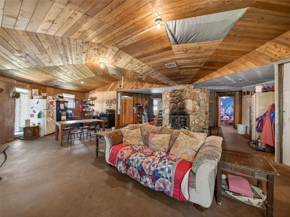 21500 Firefly Road Florence, TX 76527