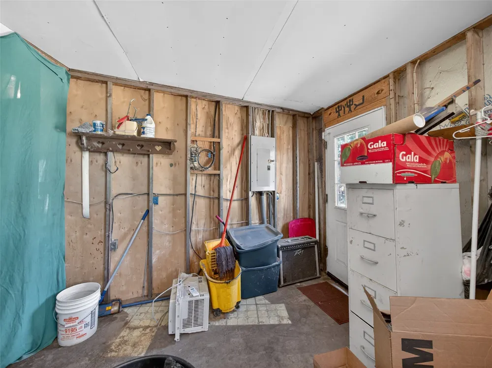 21500 Firefly Road Florence, TX 76527