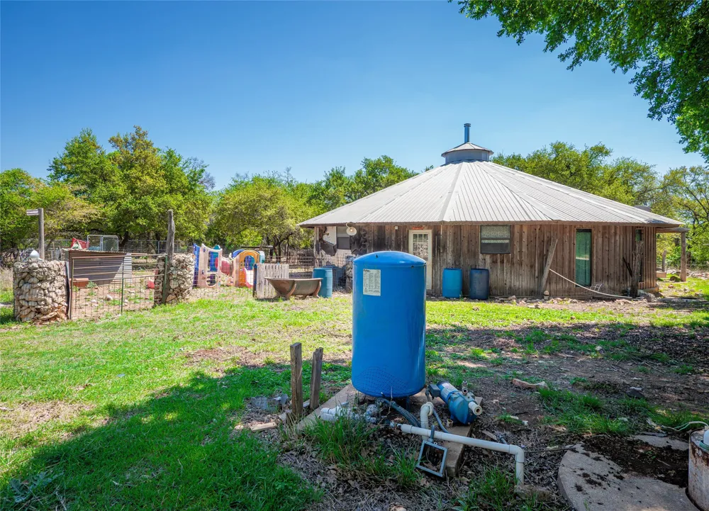 21500 Firefly Road Florence, TX 76527