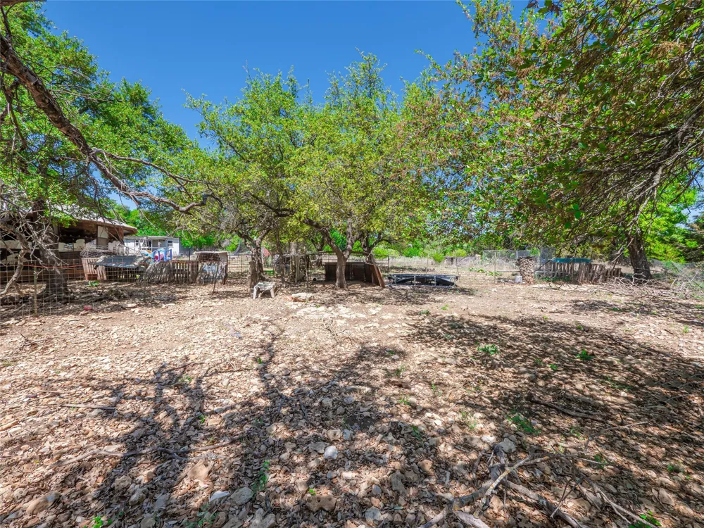 21500 Firefly Road Florence, TX 76527