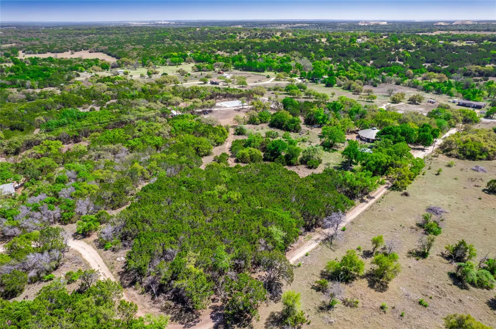 21500 Firefly Road Florence, TX 76527