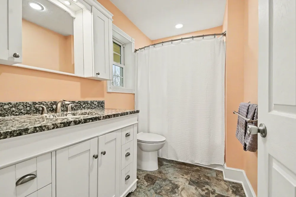 1400 W M-55 Tawas Township, MI 48763