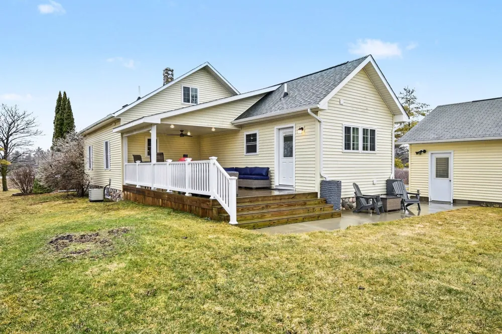 1400 W M-55 Tawas Township, MI 48763