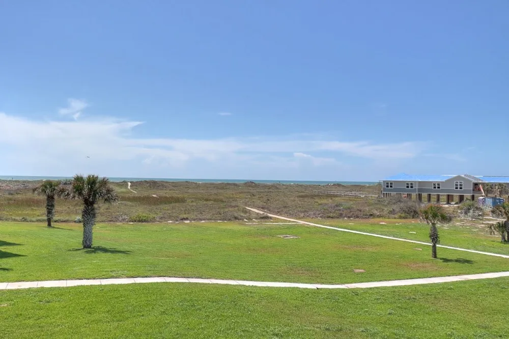1107 S 11th Street #52 Port Aransas, TX 78373