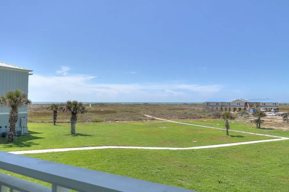 1107 S 11th Street #52 Port Aransas, TX 78373