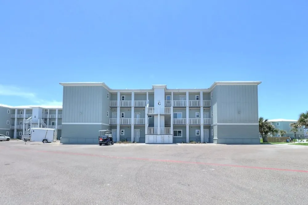 1107 S 11th Street #52 Port Aransas, TX 78373