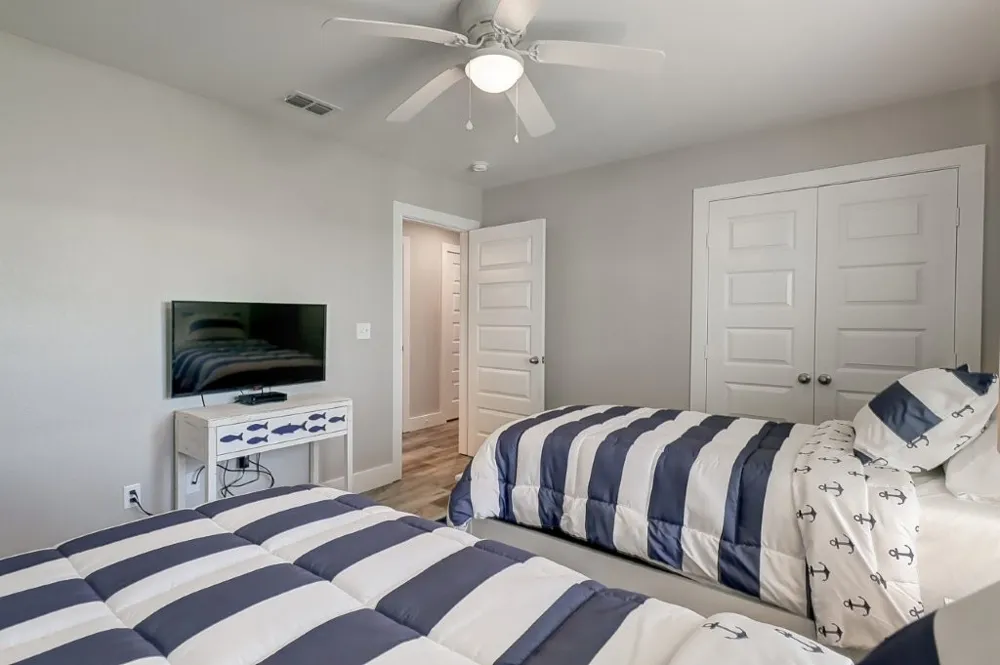 1107 S 11th Street #52 Port Aransas, TX 78373