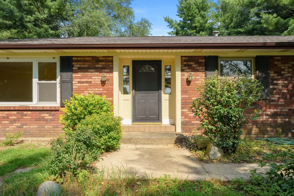 8218 37th Street Richland, MI 49083